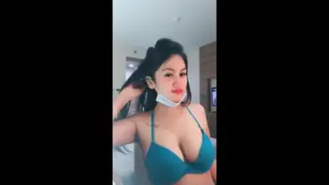 Live Indo Selebgram Toge Pamer Bodi Montok Viral